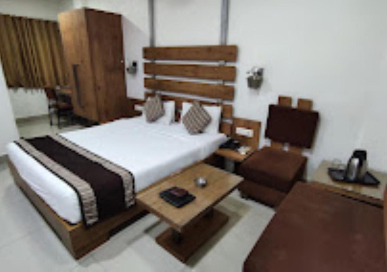 Hotel Siddharth Premiere Chandrapur Exteriér fotografie